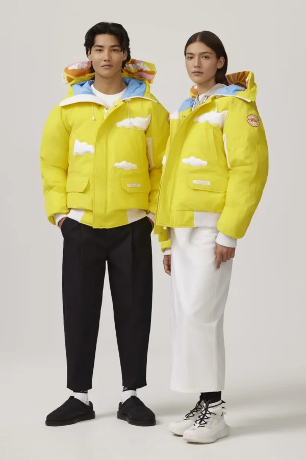 Canada Goose x Mira Mikati Bright Sky Chilliwack Bomber Jacke