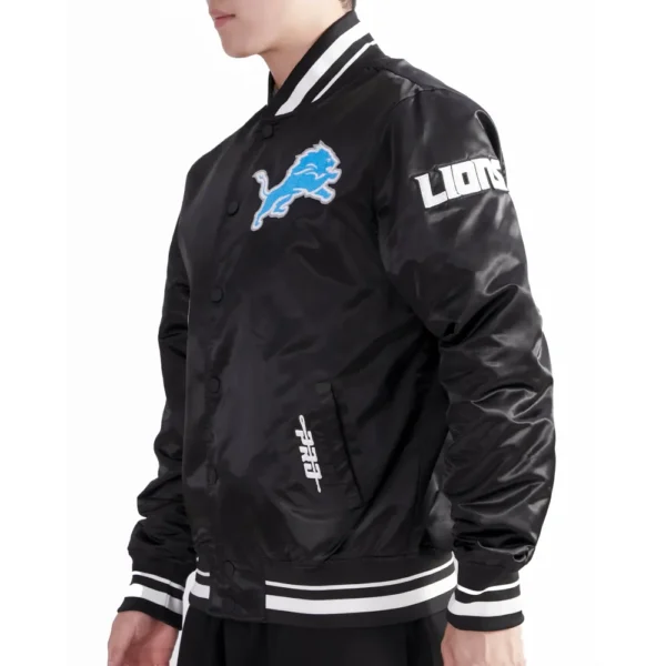 Detroit Lions Old English Men’s Rib Black Satin Jacket